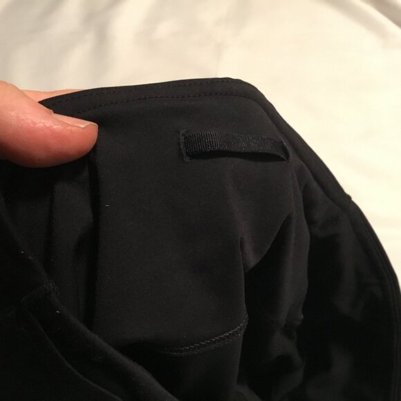 Lululemon Women's Capri Leggings Black Size 10 Side Pockets - Picture 6 of 11
